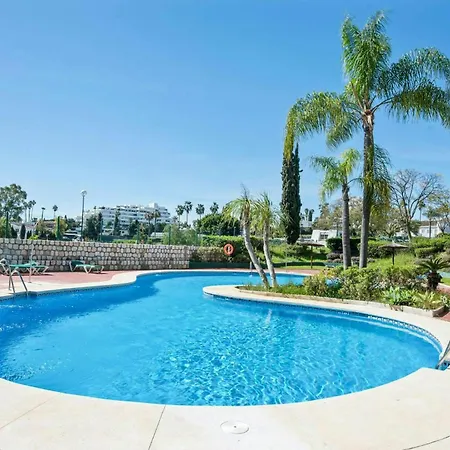 Apartment En Guadalmina Con Vistas Al Golf *